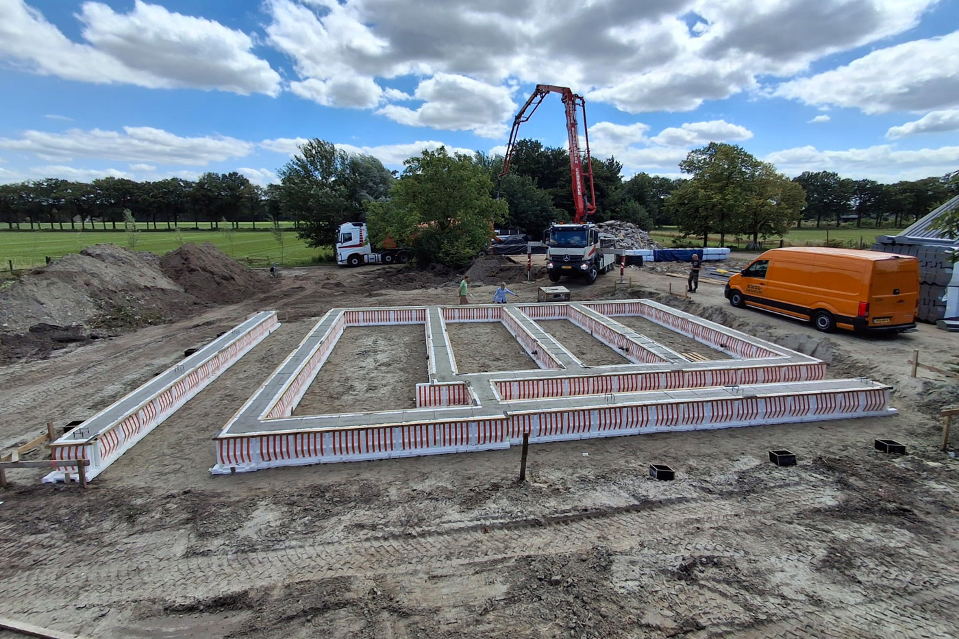 Uitgebreide betonbouw tak bij Knol Akkrum